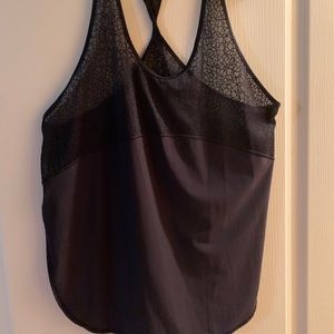 Lululemon black twist tank w/intricate lace detail